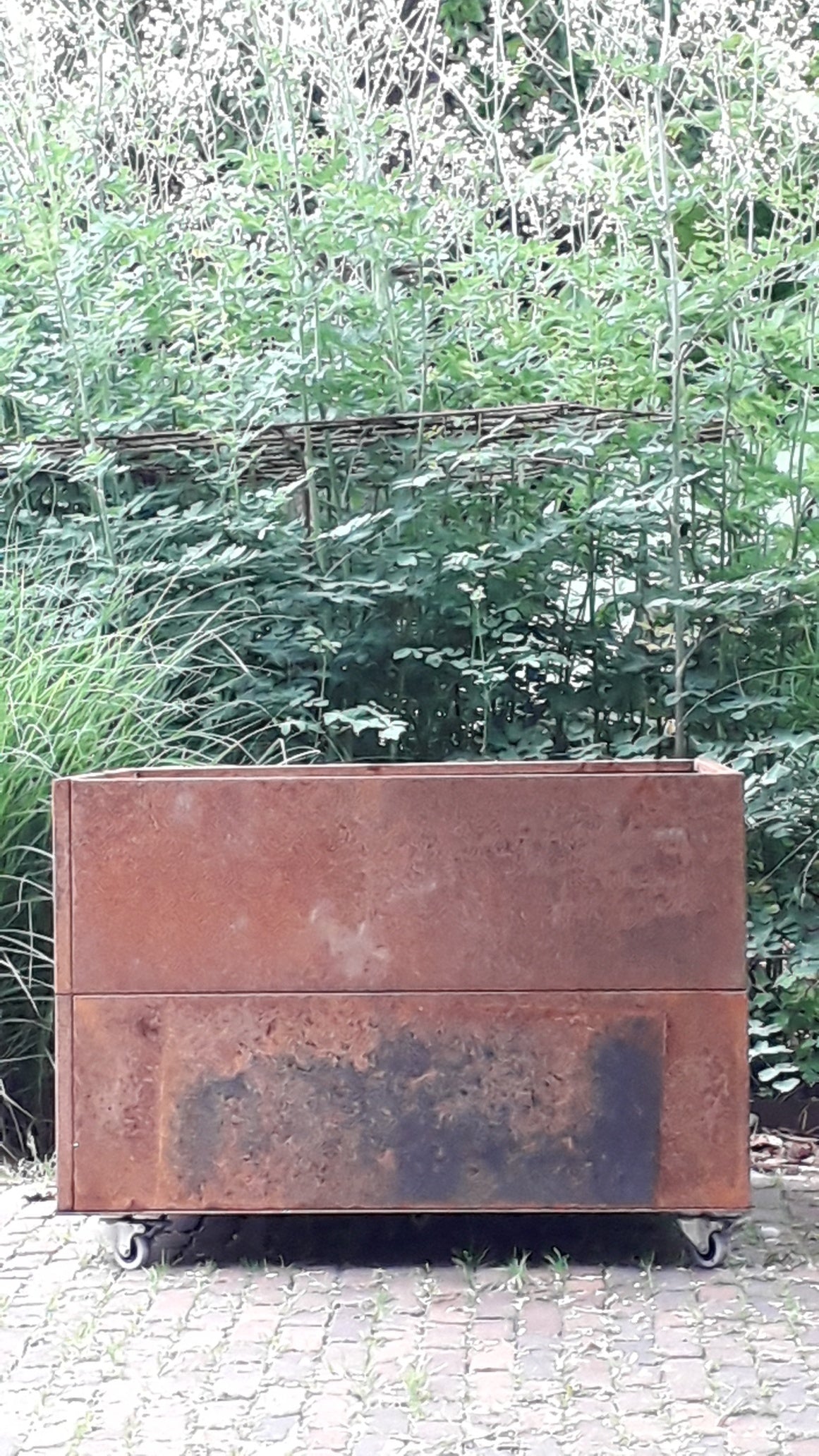 Rust plantekasse B40xL40xH40 på hjul