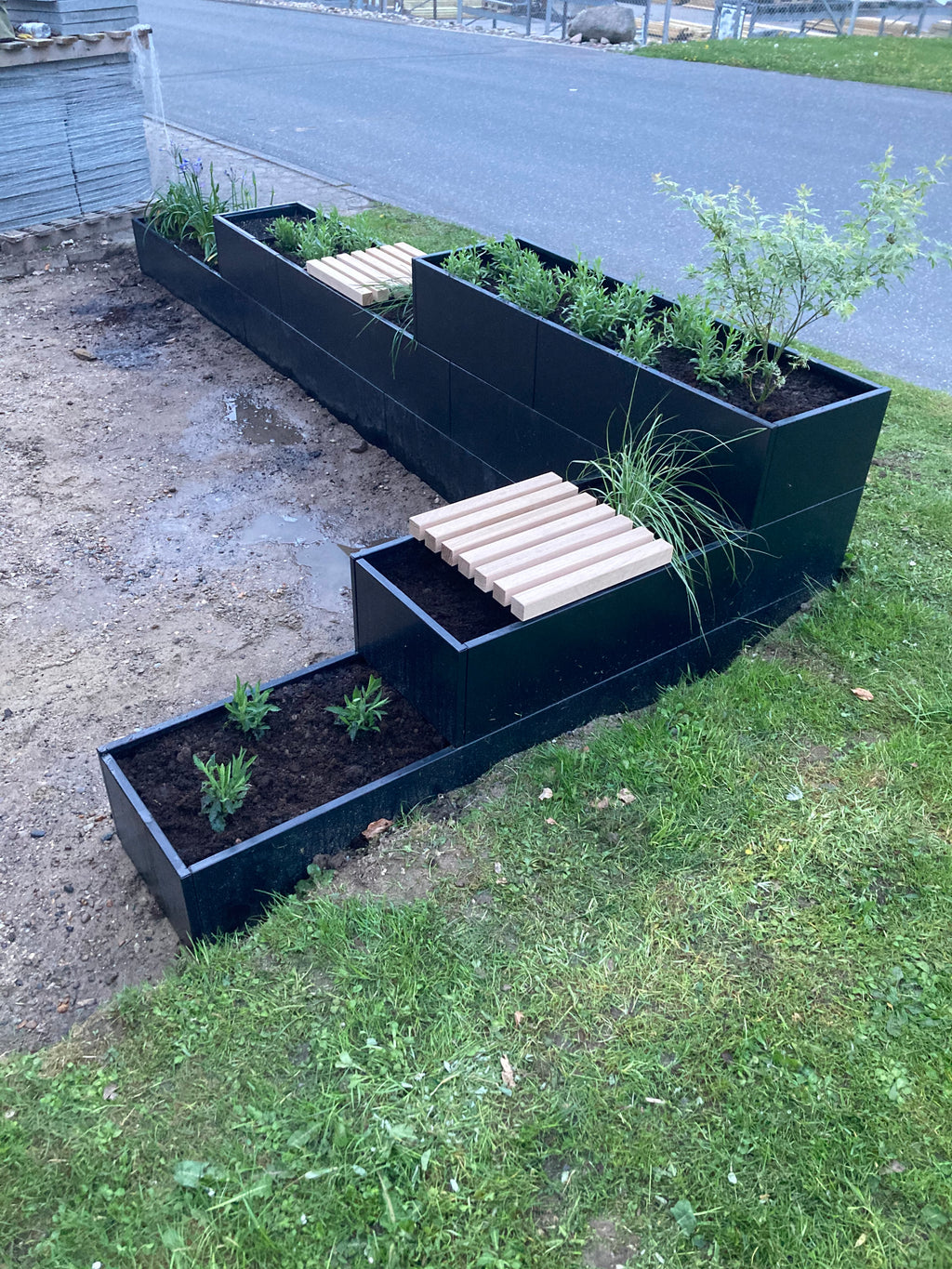 L-shape Black W40xL120-198 B001272