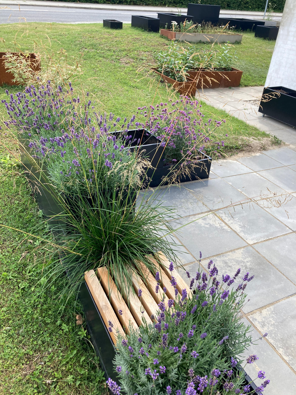 L-shape Black W40xL120-198 B001272