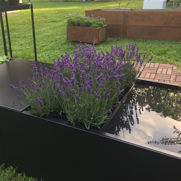 Vandspejl sort 40x40cm